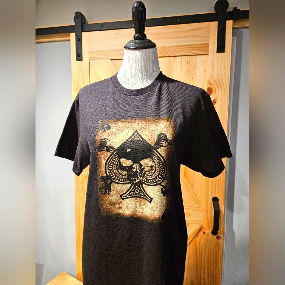 Skull and Spade Graphic Tshirt